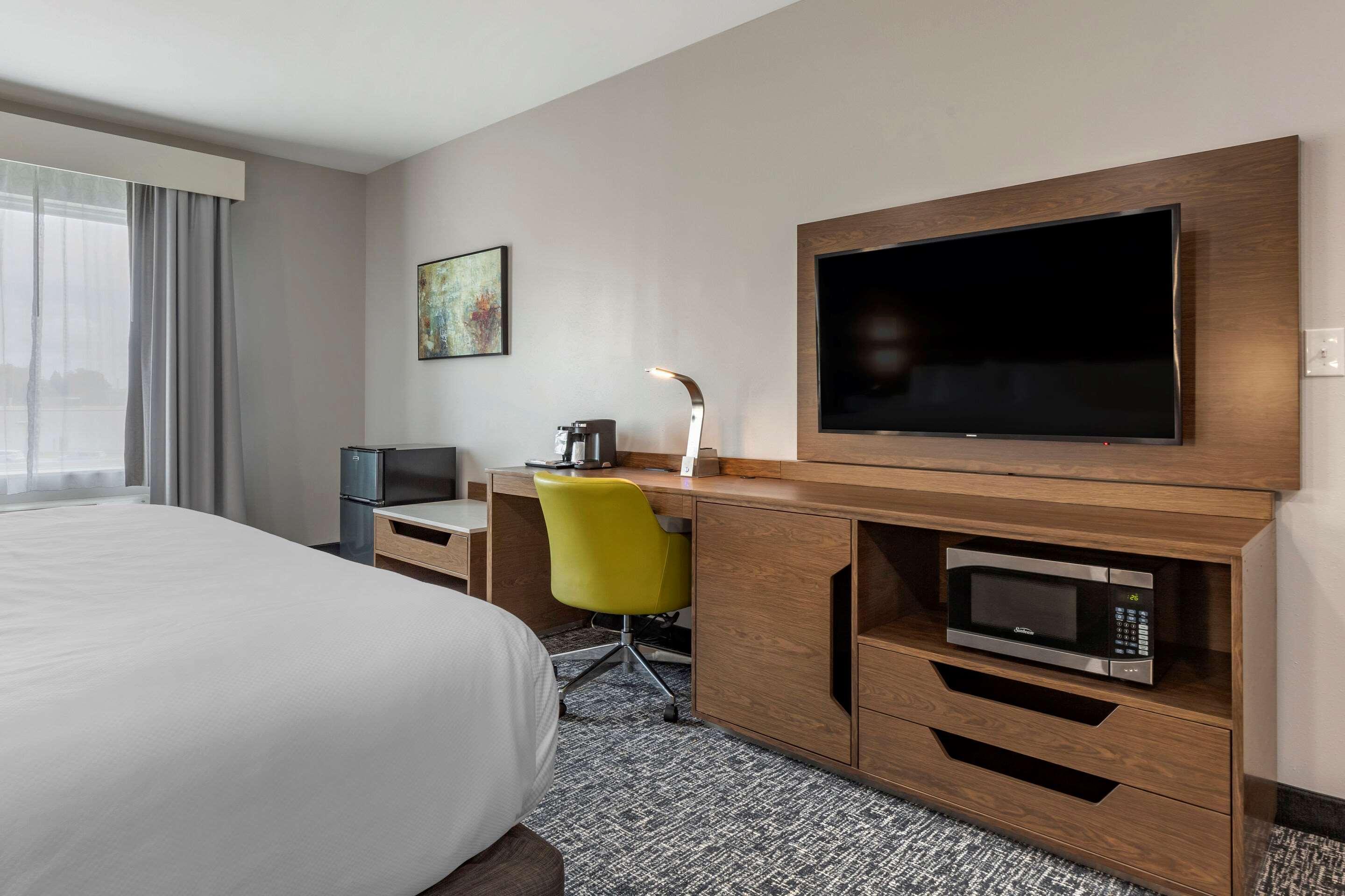 Comfort Suites Greenville Airport Buitenkant foto