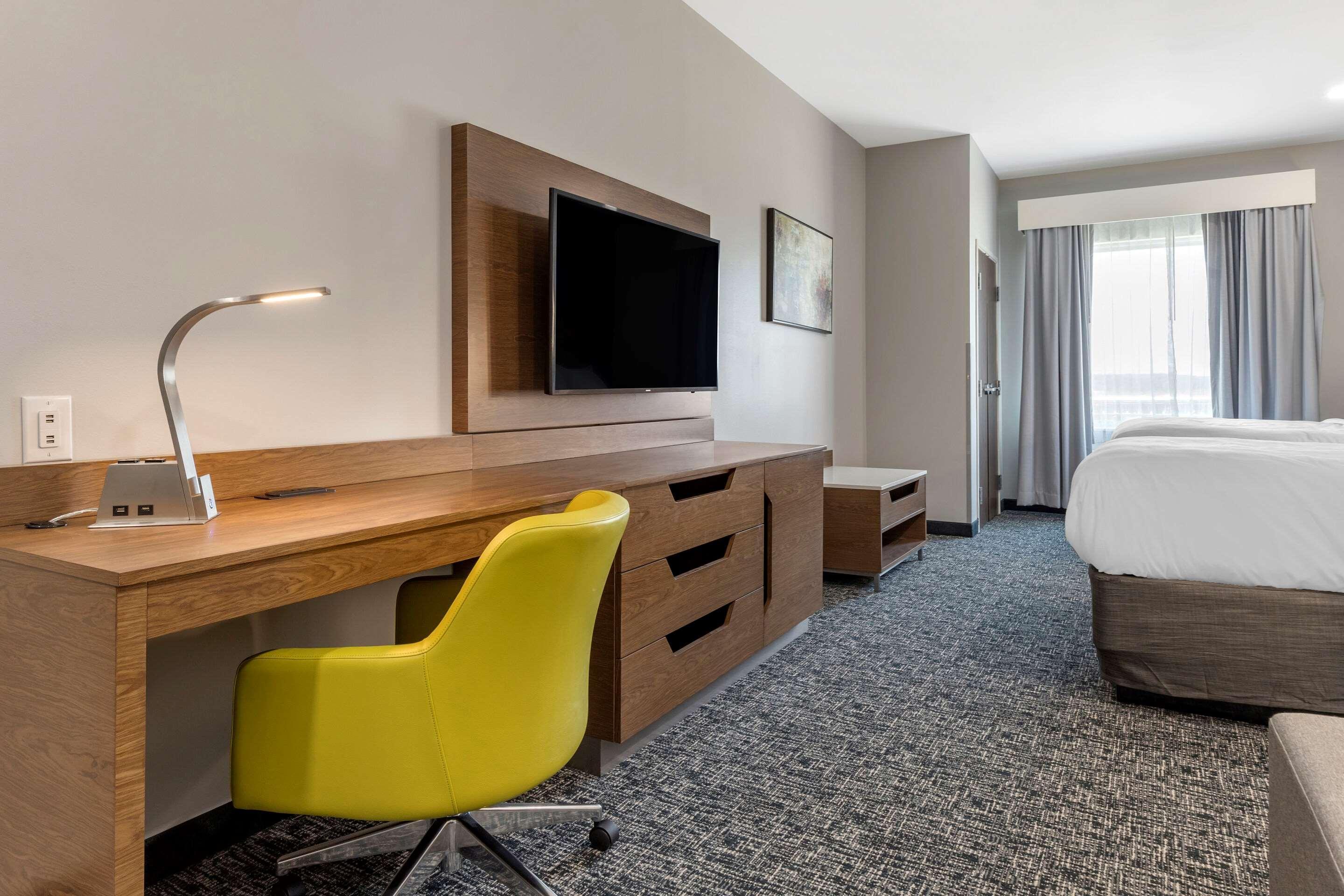 Comfort Suites Greenville Airport Buitenkant foto